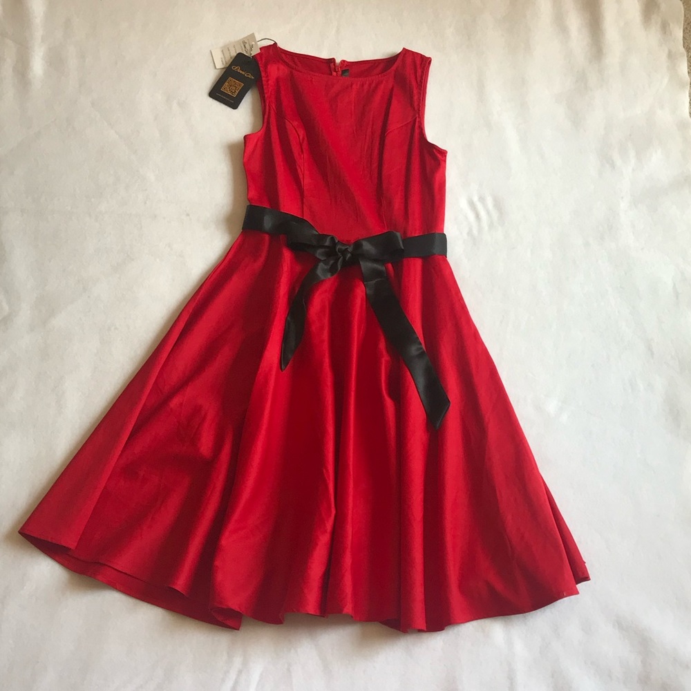 Anni Coco Vintage Red Dress With Detachable Ribbon